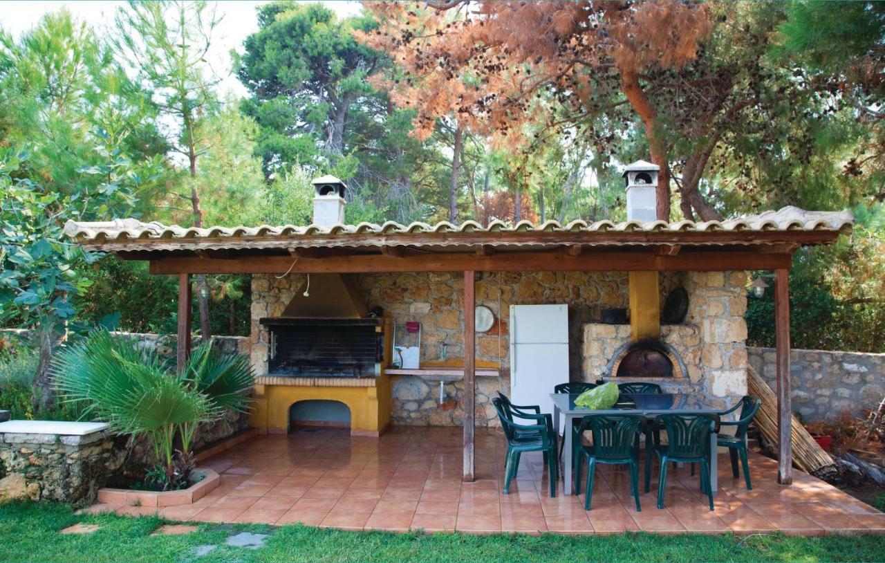 Caprice Villa Míloi Buitenkant foto