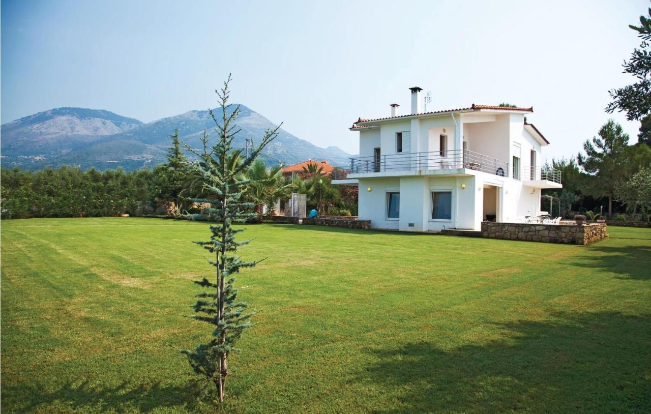 Caprice Villa Míloi Buitenkant foto